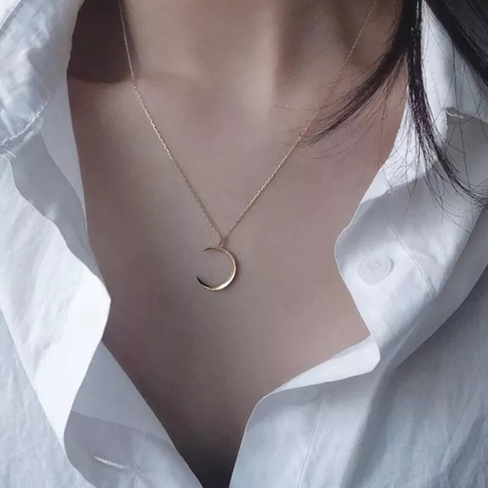 NEW Fine 18k Yellow Gold Plated Crescent Moon Necklace Boho Celestial Trendy